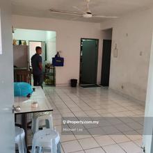Basic unit at Pangsapuri Sri Kemuning For Sale