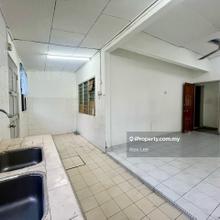 No Flood Extended Jalan Meru 22x70 2 Storey Klang! Kawasan 19