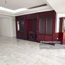 Summer Villa @ Subang Jaya, Spacious and Quiet Unit,  Lake View unit 