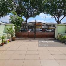 Near Shoplots and Amenities 