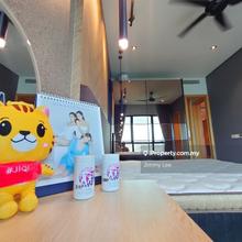 Damansara Heights -Next to Pavilion Dmsr mall & MRT -15 min to KLCC