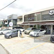Ss2 Double Storey House Prime Location Can be commercial use main road