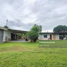 Detached House with Separate Building Near Kinarut Papar For Rent