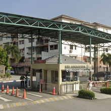 Puchong apartment sri anggrik 2 unit at 2nd floor full loan low bookig