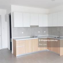 Dual Keys Walking distance to brt station