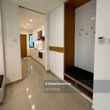2 car park Pearl Suria Condominium, Reno, Good condition