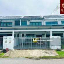 Double Storey Terrace Intermediate, Curtin Water Miri 