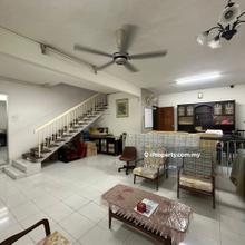 Near Field And Park, Good Condition House