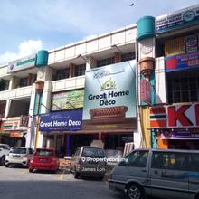 Usj 21 shop facing Main Place