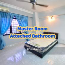 Master Room Attached Bathroom Fully Furnished With Aircon & Wifi