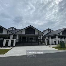 Brand New, Elegant Colonial Semi-D Home at Elmina Gardens