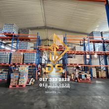Kawasan Perindustrian Zarib, Pengkalan warehouse for sale