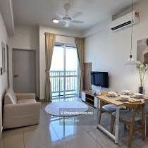 Plaza unit for rent below market price first come first serve ya