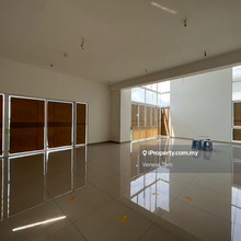 Brand new,freehold,2.5sty bungalow,view anytime,peaceful environment 
