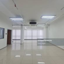Pinnacle Petaling Jaya Office Cornet Lot For Rent 