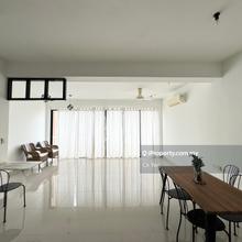 Brand New Unit & Never Stay Before,Move In Condition