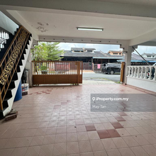 Single storey /fully renovated /Tmn Intan