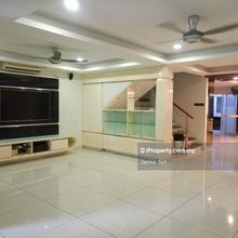 Move-in condtion, fully extended double storey intermediate terrace