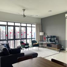 Fully furnished city view! corner lot! good privacy good condition!