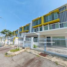 Full Loan Free Laywer Fee & MOT 20 x 70 3 storey Freehold Semenyih 