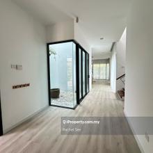 Limited 2 storey Semi-Detached For Rent Rm8k @ Leisure Farm