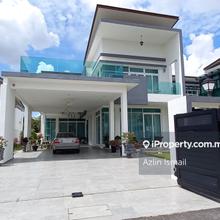 Lovingly maintained Open Floor Plan Bungalow For Sale 