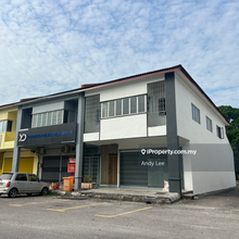 Cheap rental Endlot shop for rent