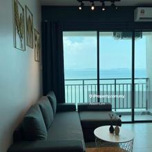 3 Residences at Jelutong High floor with Very Nice Seaview For Sale
