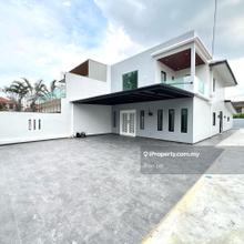 Double Storey Semi-D House at Taman Perling For Sale