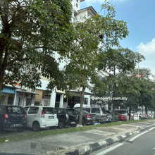 Facing Mainroad 