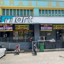 Shoplot face mainroad for rent