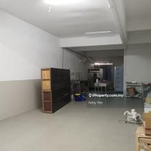 3 Storey Shoplot @ Pusat Perniagaan Maju Jaya for Rent
