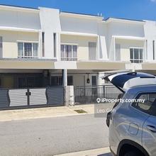 Suriaman 3 Sendayan Double-Storey for rent