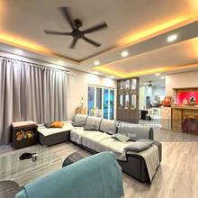Semi-D house for Sale
