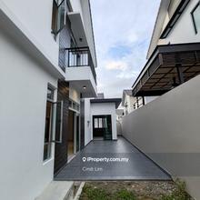 Iconia Garden @ Impian emas 2 storey Terrace House for rent 