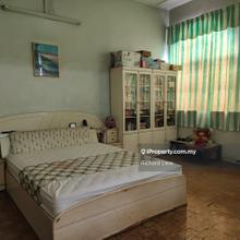 22x80, 5 Rooms @ 2-Link House