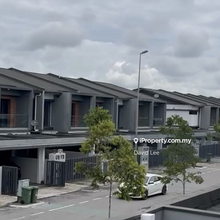 Double Storey Terrace Corner at Nova 72 Northbank 