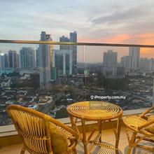 Rare Unit 3 Bedrooms 2 Bathrooms Fully Furnished Foreigner Eligible