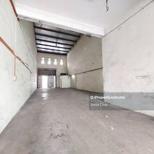 1.5 Storey Terrace Factory / Unblock View