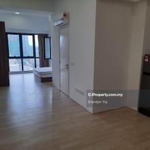 Aurora Revo Partial Furnished Unit As Per Photo For Rent