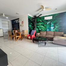 Fully Furnish newly refurbish Golf View Nice Breeze 2carpark Available