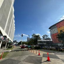 Una residence walk to sunway velocity, ikea, mytown mrt lrt