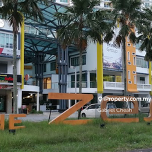 Strategy location, facing main road, suitable for all business. 