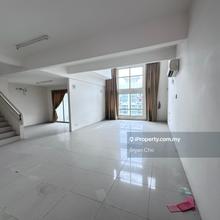 East lake residence , Duplex , 2000 sf , 2 carpark , Seri Kembangan