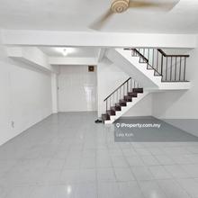 Extended Kitchen Renovated Aircond Water Heater 2 Sty Landed House
