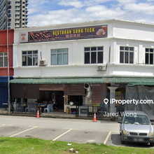 Freehold 1.5storey Shoplot @ Bandar Puteri Puchong for Sale!!