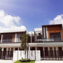 Semi-D house for Sale, Free Legal Fee 