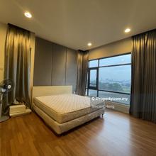 Well Maintain, Clean and Fully Furnished - 3 min walk link bridge LRT 