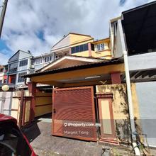 2 1/2 storey air putih house for rent 