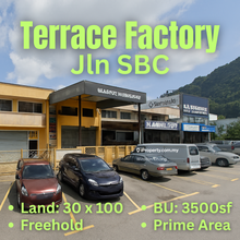 Prime industrial Hub Rare 1.5sty Freehold Factory